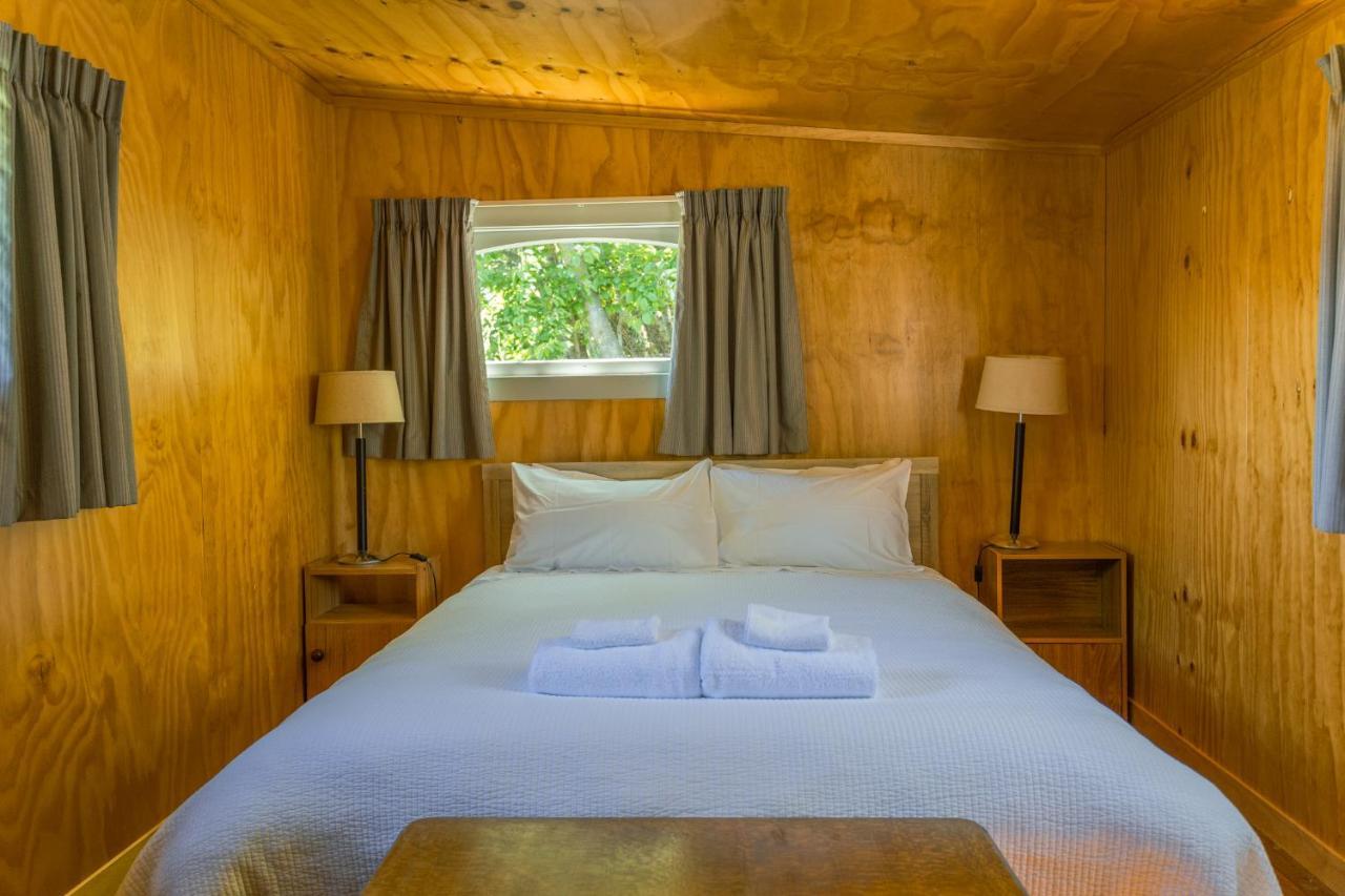 Mount Cook Station Huts Hotel เลคเทคาโป ภายนอก รูปภาพ